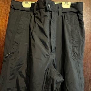 Brand new no tags Spyder men skiing pants